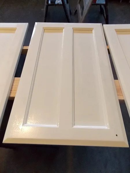 Painting Cabinet Door walkthrough by The Palette Muse featured on Bekob
