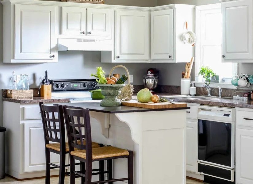 Paint Your Kitchen Cabinets in ONE Weekend