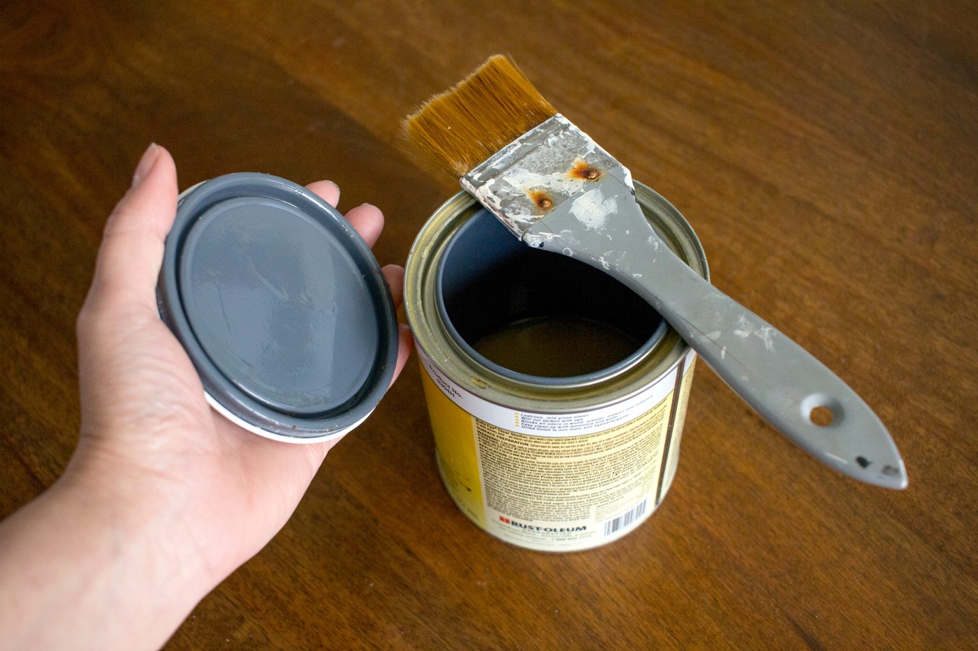 Brush Shellac Tannin Stain Primer for painting wood white from pneumatic addict on Bekob