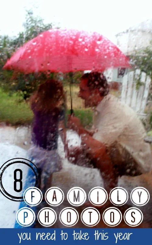 8 Must-Take Family Photos via Tipsaholic