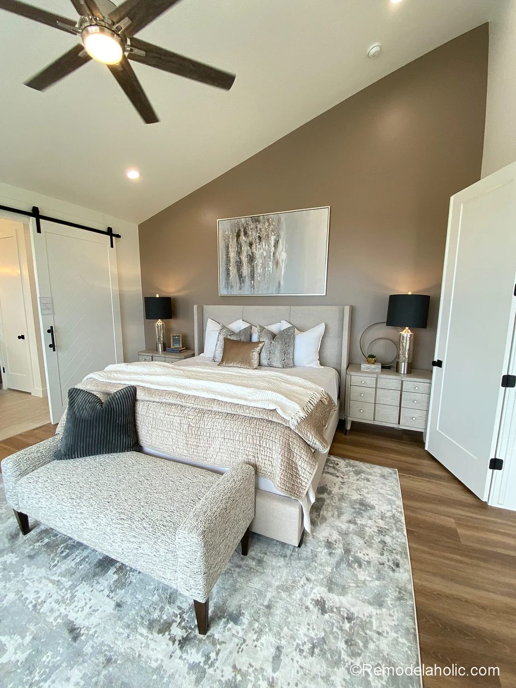 UVP23 H18 Lavender And Oaks Build And Design Bekob Tall Walls Decorating