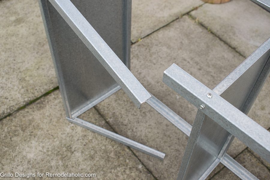 Industrial Wall Planter How To