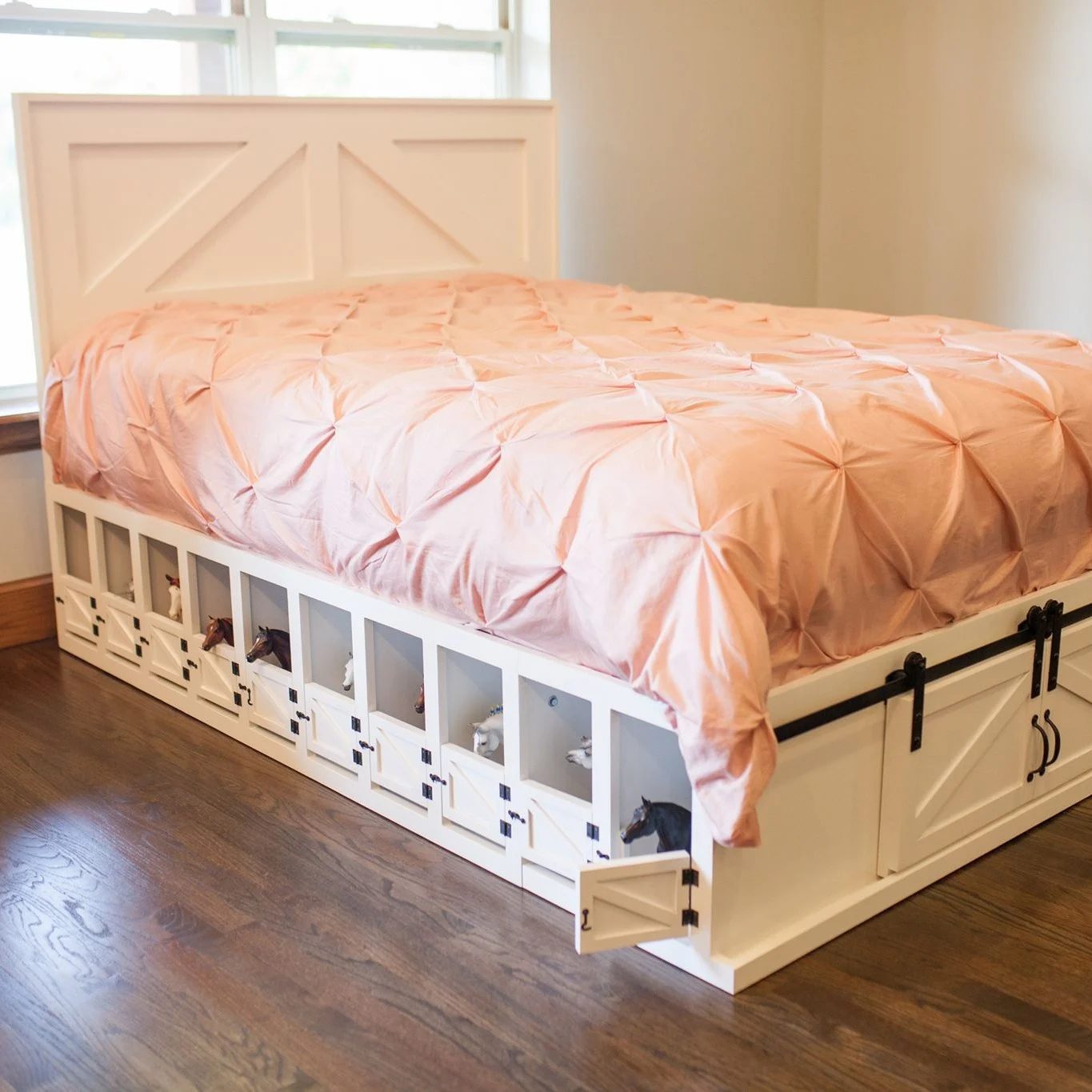 Horse Stable Bed option For Little Girls4
