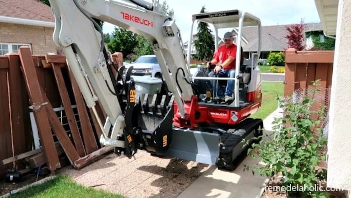 Backyard Access For Digger For In Ground Trampoline Hole Bekob 600x338