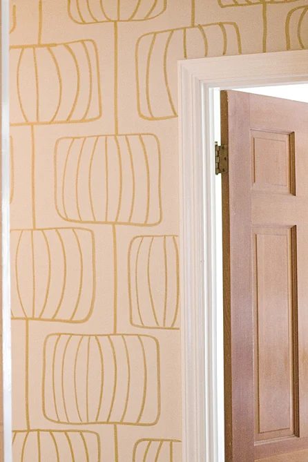 hallway paint pen freehand design