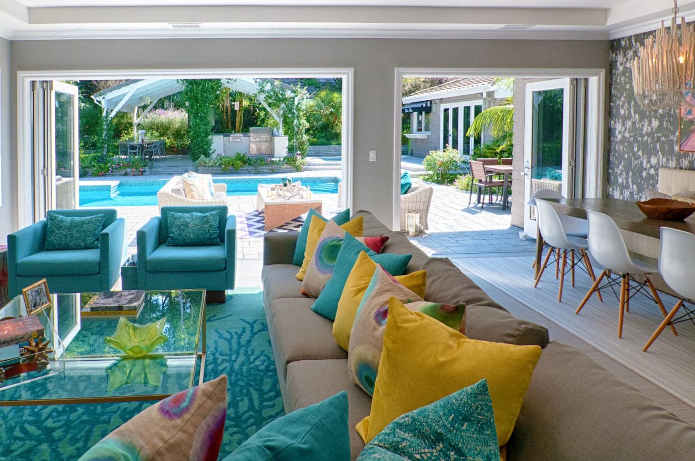Behind The Scenes With Interior Designer Lara Fishman Transitional Color 4 Bekob