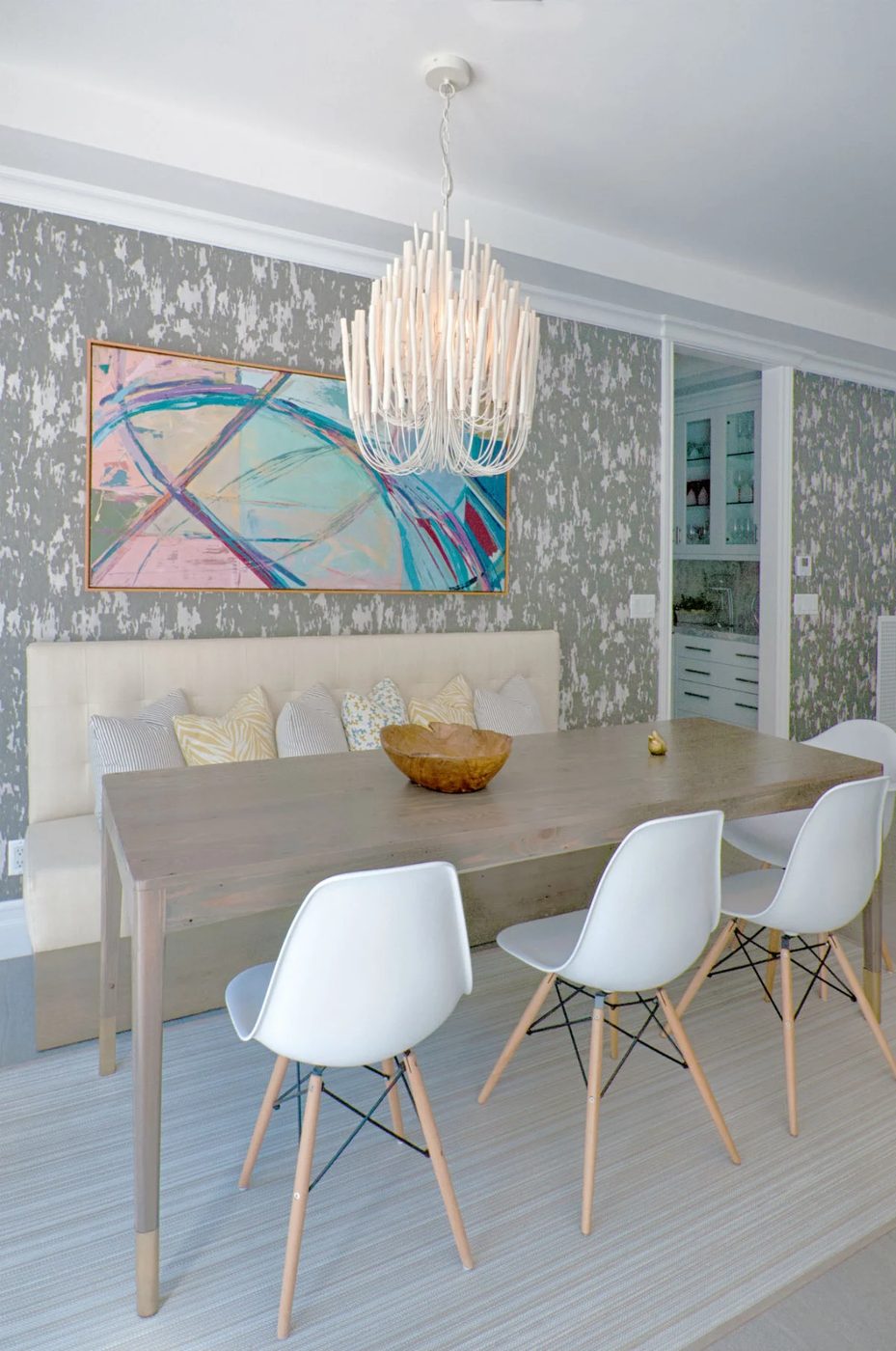 Behind The Scenes With Interior Designer Lara Fishman Transitional Color 2 Bekob