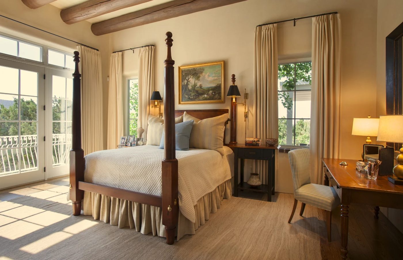 elegant bedroom by Violante & Rochford Interiors, photo credit © Wendy McEahern