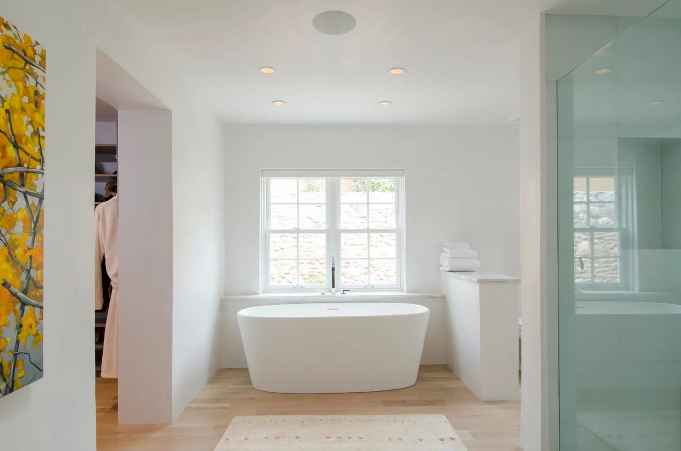 striking open and airy bathroom by Violante & Rochford Interiors, photo credit © Wendy McEahern
