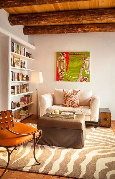 modernized Southwest sitting area and library by Violante & Rochford Interiors, photo credit © Wendy McEahern