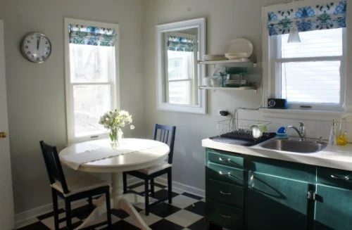 kitchen makeover - Prarie Home Therapy via @Bekob