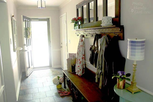fun entryway | 100+ striking Mudrooms and Entryways at Bekob.com