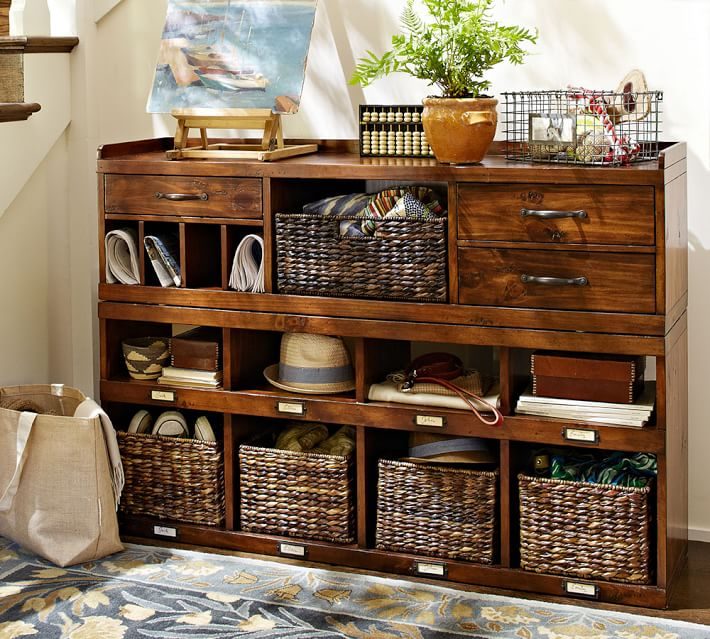 This entryway organizer is well fitted! Rustic and striking, with just the right amount of storage | 100+ striking Mudrooms and Entryways at Bekob.com