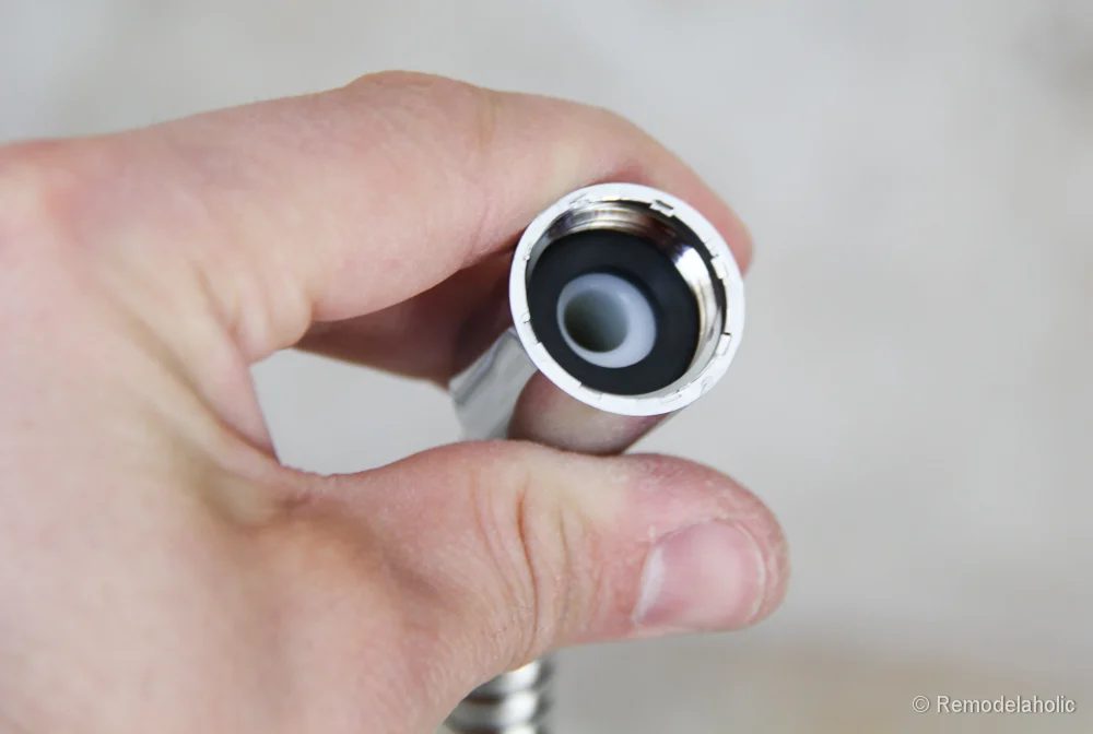 HOw to install a new showerhead Moen Magnetix-3592