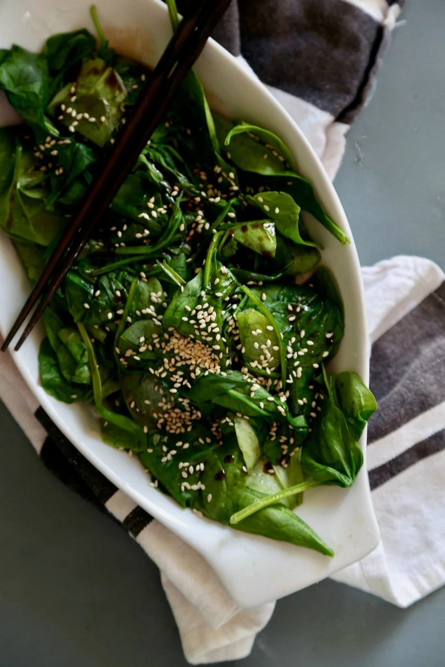 The well fitted veggie side for Asian dishes. Try this recipe for Japanese Spinach Salad at Bekob.com