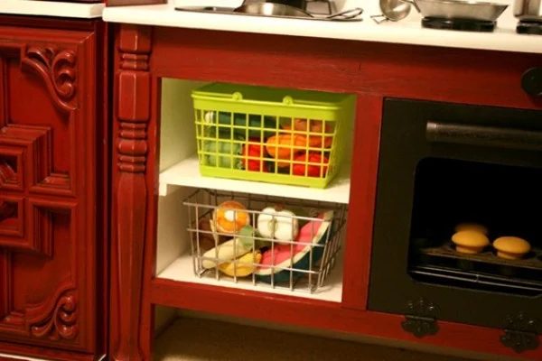 Kid’s Cottage Play Kitchen