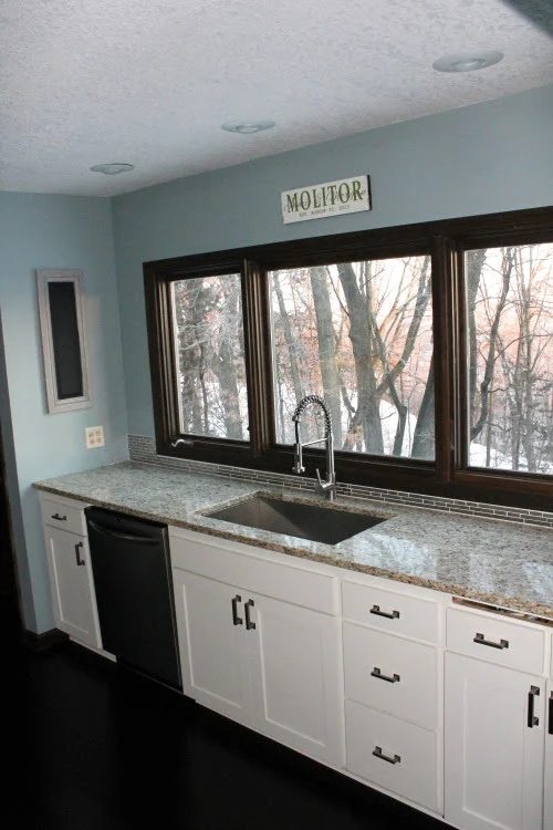 striking renovated white kitchen, construction2style on @Bekob