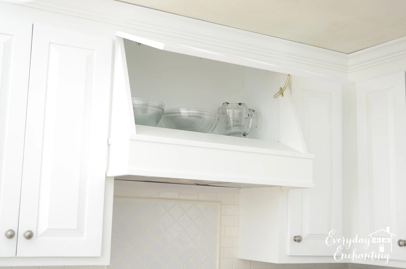 hinged range hood with hidden storage, Everyday Enchanting on Bekob