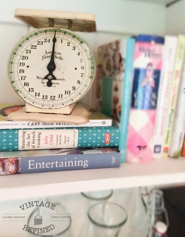 Classic touches in a modern white kitchen, retro scale, by Vintage Refined featured on @Bekob
