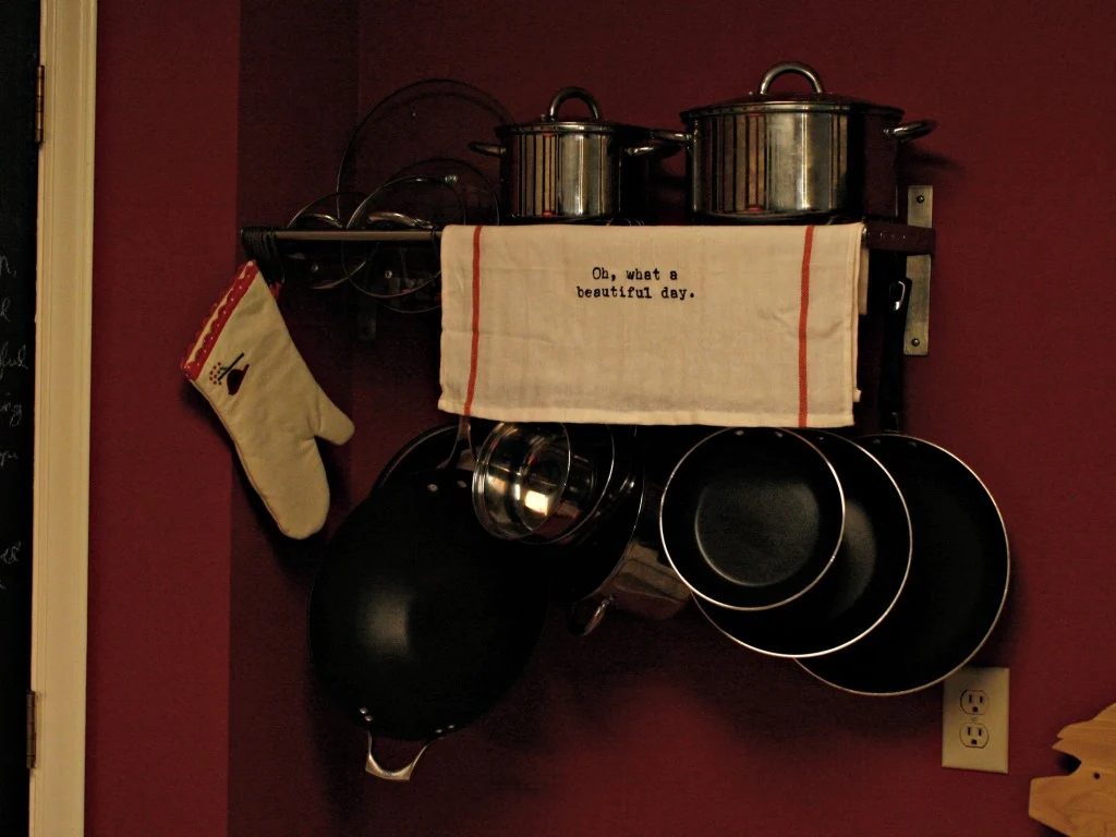 02-07 pot rack IKEA method, Mrs Bomb