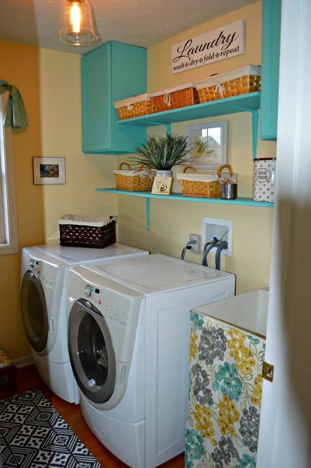 01-17 laundry room, Chernee's House