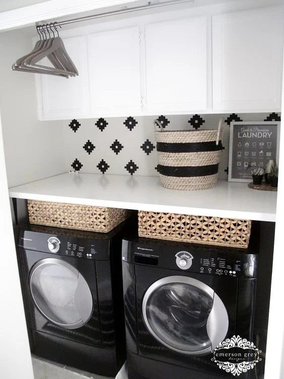striking laundry room inspiration | Found on emersongreydesigns.com