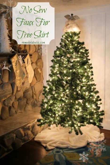 No sew faux fur Christmas tree skirt- Bekob