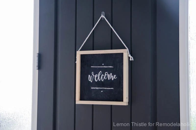 Make Your Own Wooden Chalkboard Welcome Sign + Free Ready-to-print Template
