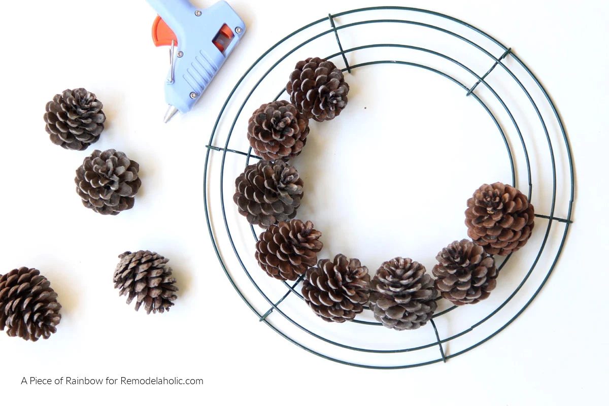 How To Make A Handmade Pine Cone Wreath Step By Step walkthrough 01, Bekob