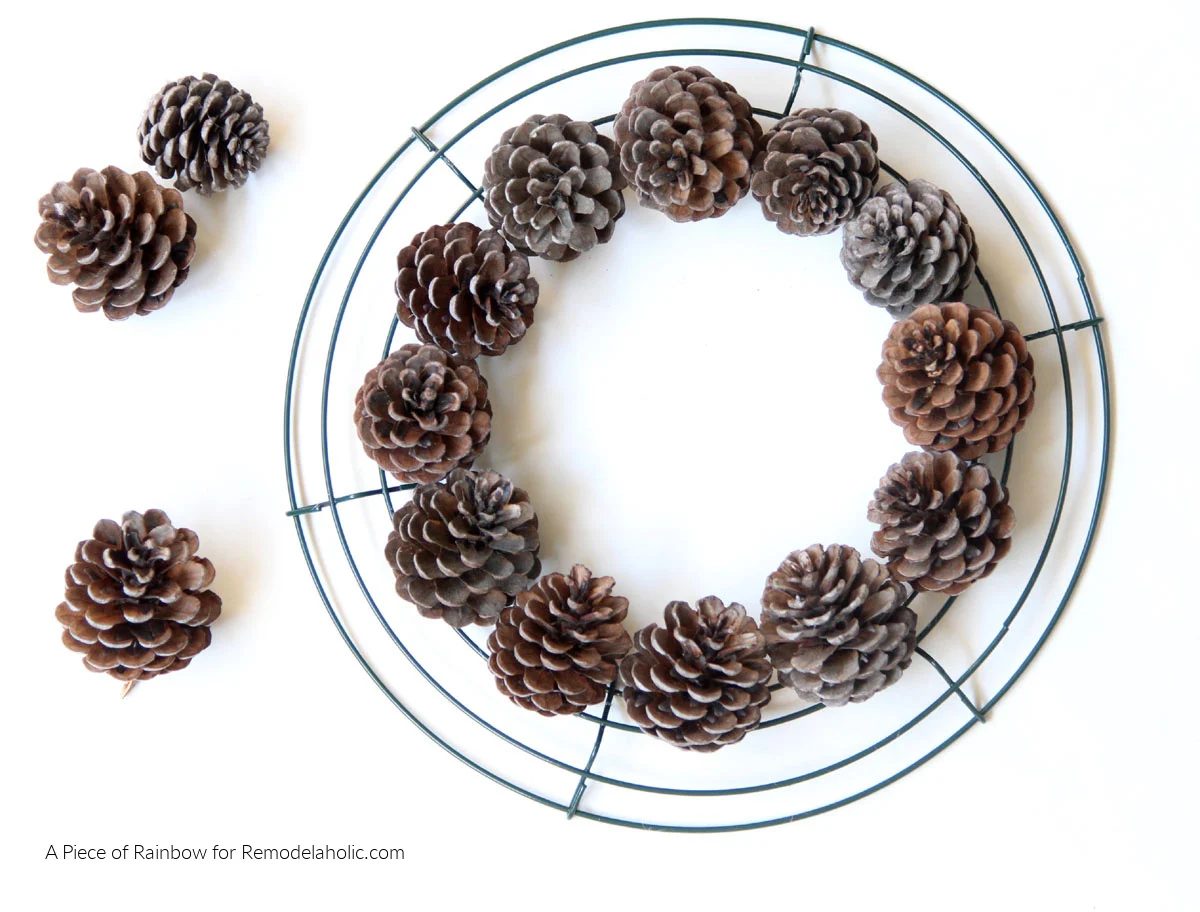 How To Make A Handmade Pine Cone Wreath Step By Step walkthrough 01b, Bekob