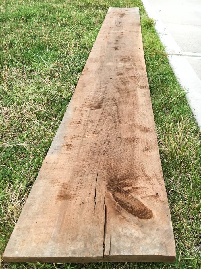 2 Handmade Farmhouse Sign Using Reclaimed Wood, By Blesser House Featured On @Bekob