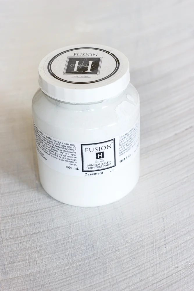 3 Handmade Farmhouse Sign Using Fusion Mineral Paint, By Blesser House Featured On @Bekob