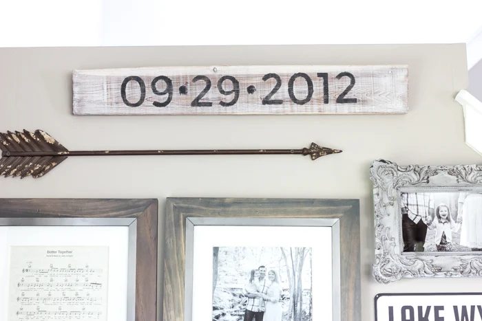 11 How To Make Any Type Of Sign Using Your Printer, Some Paint, And A Piece Of Lumber, By Blesser House Featured On @Bekob
