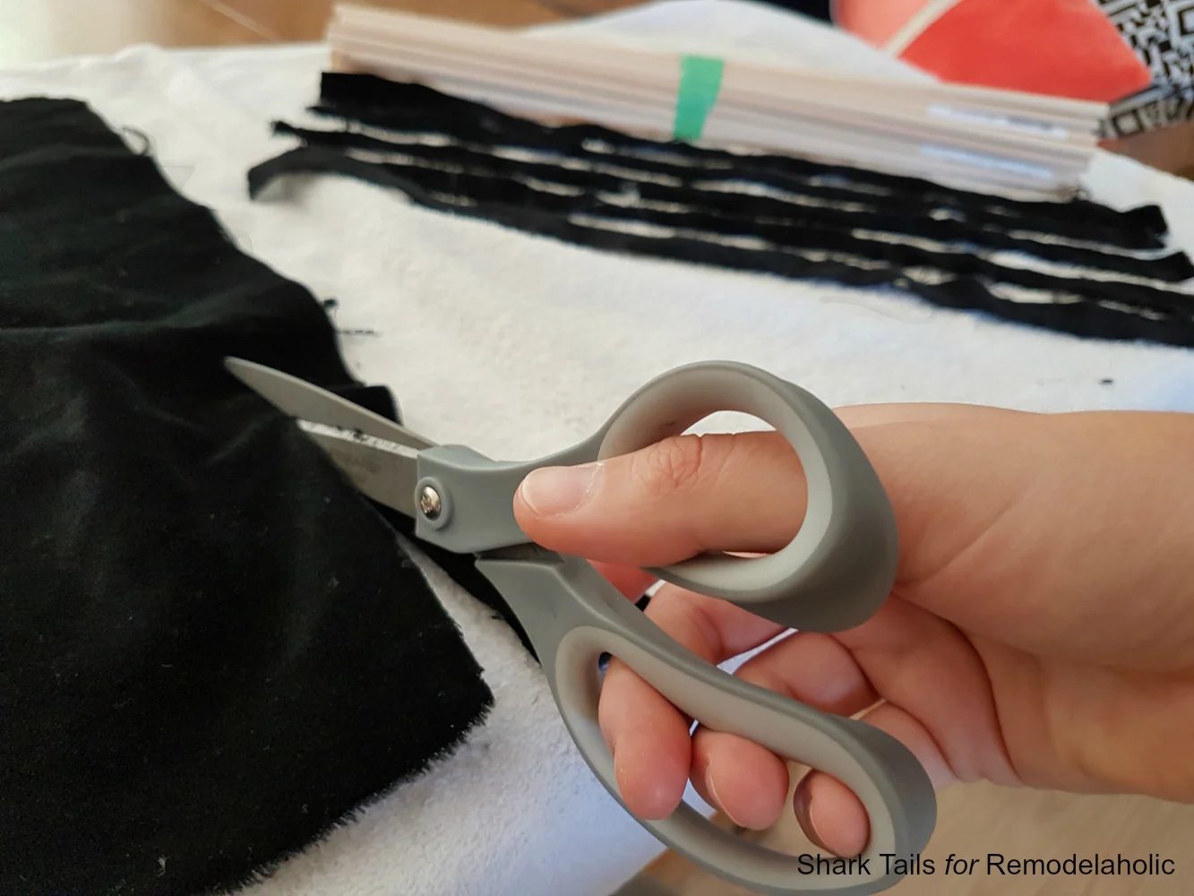 How to make a Handmade Felt Letter Board featured on Bekob