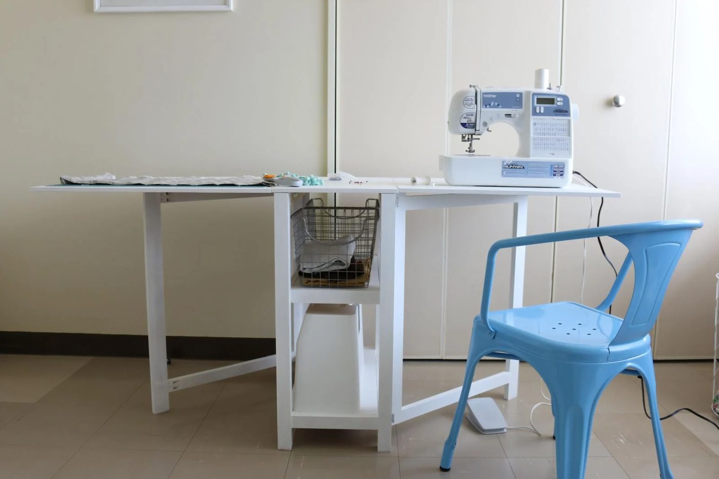 Folding Craft Table walkthrough 124809