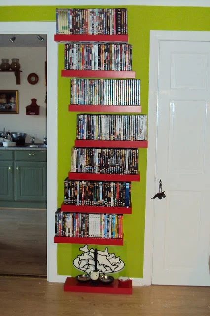 Are you looking for a way to store your DVDs that is organized, efficient, and saves space? Here are 7 smart DVD storage options that you’ll find useful! via @tipsaholic #dvds #org