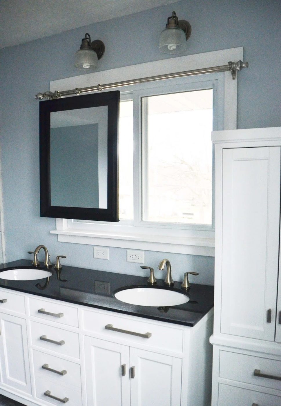 19 Bathroom renovation with movable mirror, by Since I Became a Mom featured on @Bekob