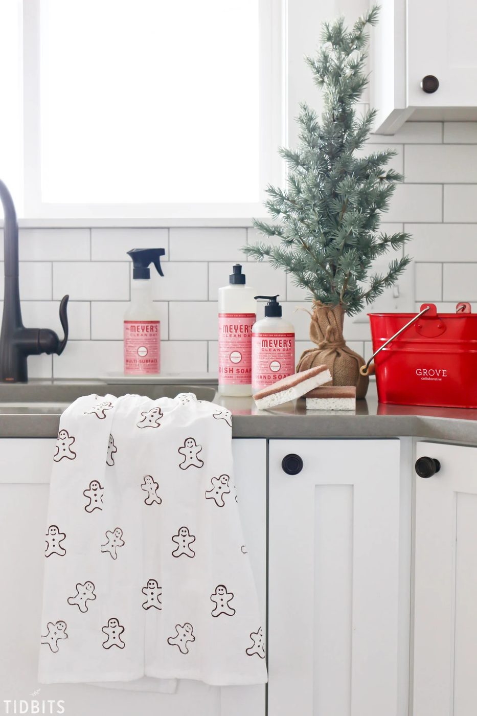 Christmas Cookie Cutter Stamped Tea Towels 14Cami Tidbits