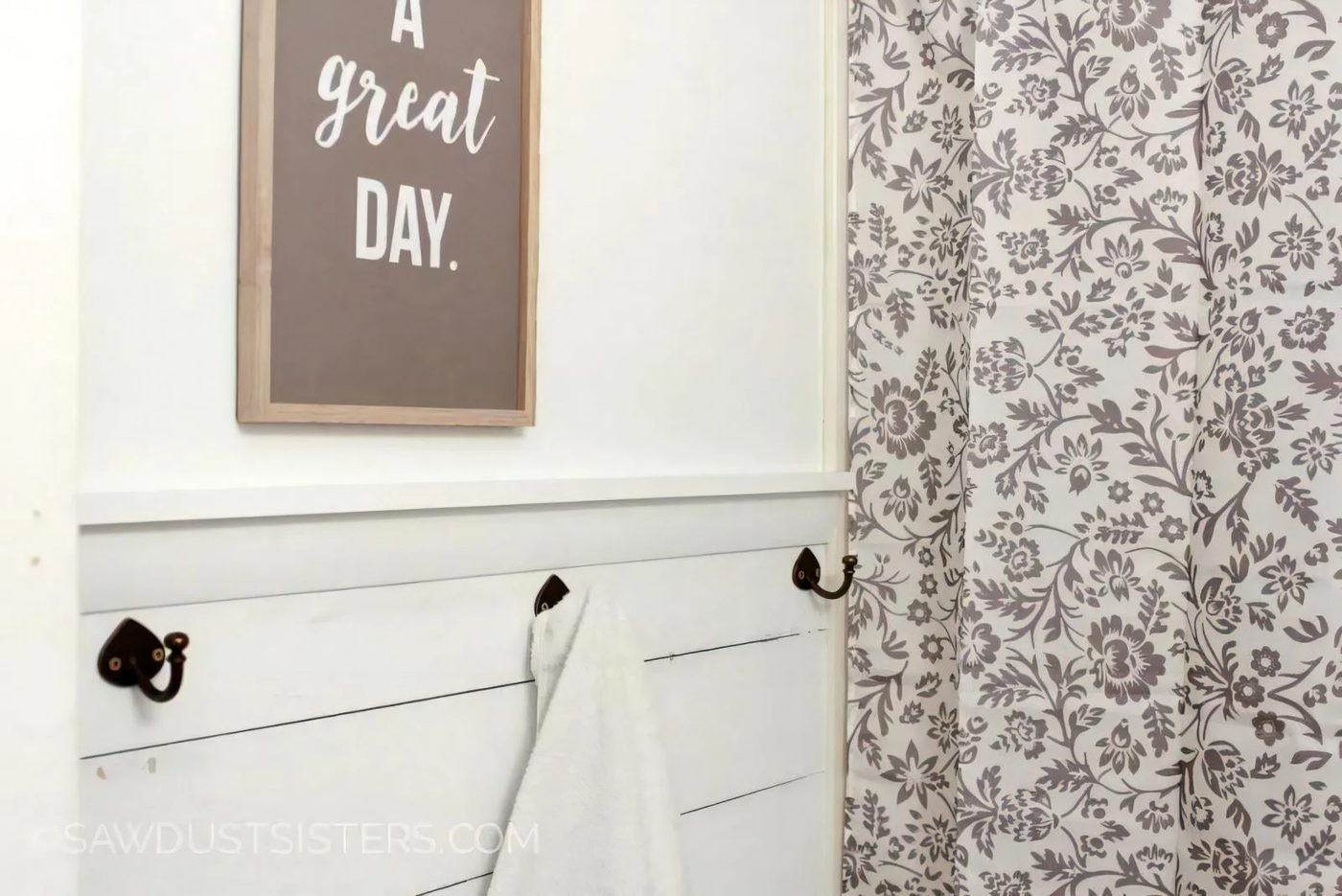 13 Shiplap Wall Built From Plywood Handmade walkthrough By Sawdust Sisters Featured On @Bekob 113949