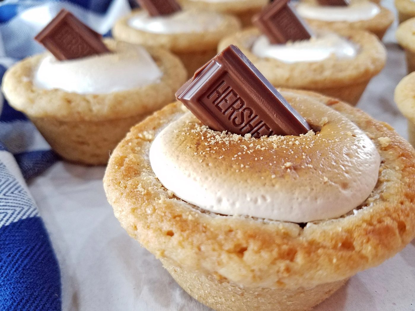 Mini S’mores Pies – A Perfectly Toasted straightforward Dessert