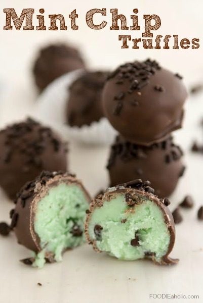 Mint Chip Truffles | FOODIEaholic.com #recipe #cooking #chocolate #truffles #mint #candy