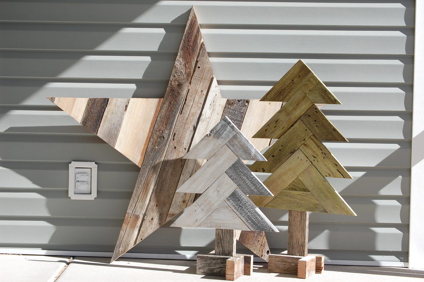 Build Rustic Herringbone Wood Christmas Trees