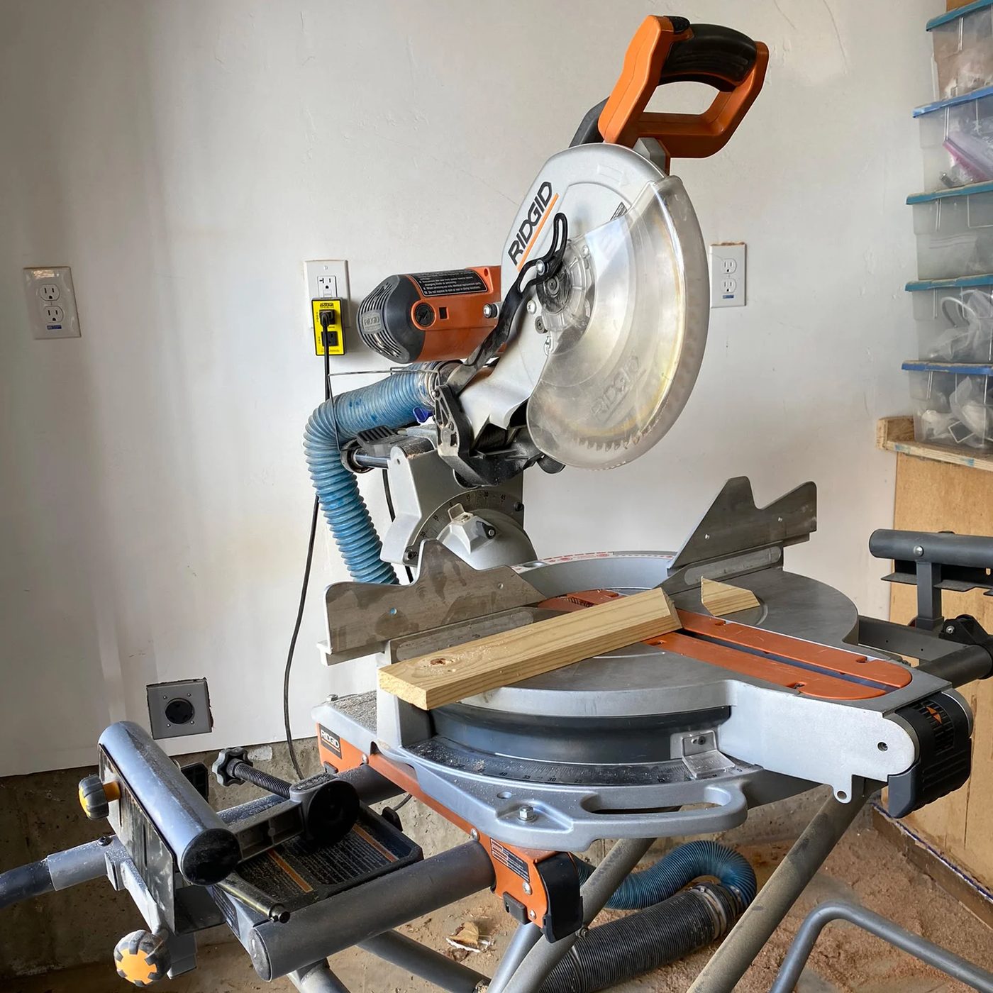 Sliding Double Bevel Compound Miter Saw