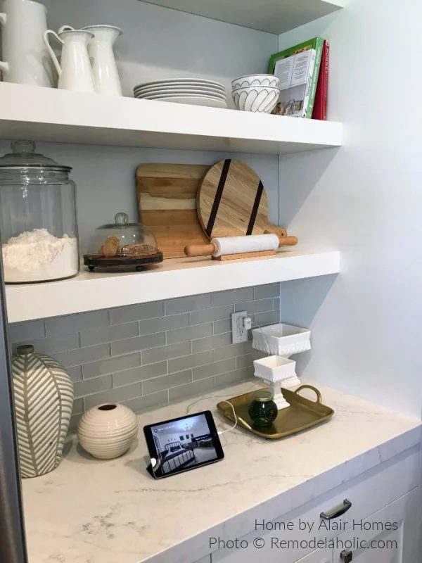 White Modern Farmhouse Kitchen options Marble Countertop Subway Tile Backsplash Open Shelves UV18 H24 Bekob