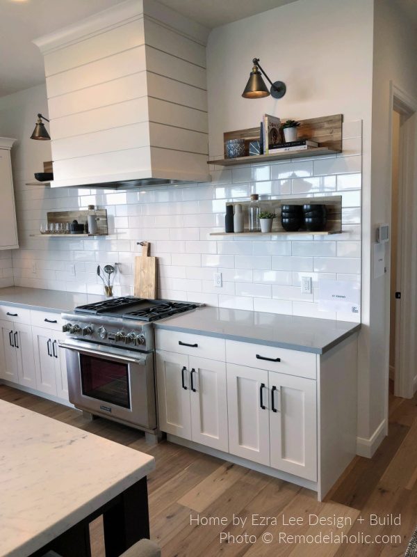 A White Modern Farmhouse Kitchen options Rustic Open Shelves UV18 H28 Bekob