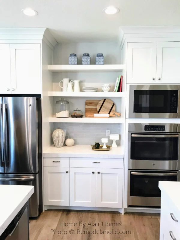 White Modern Farmhouse Kitchen options UV18 H24 Bekob