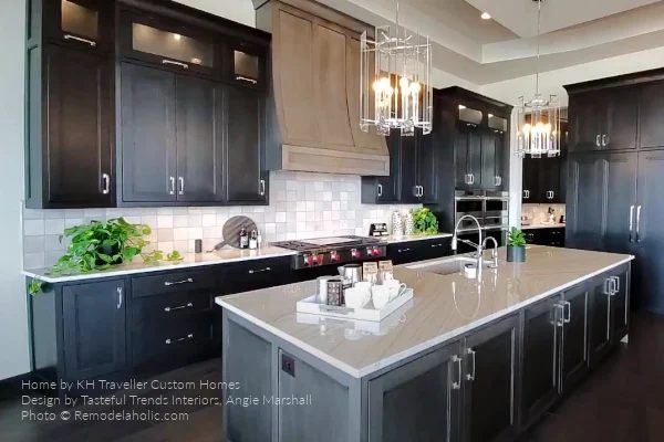 Kitchen Design options, Two Tone Wood And Black Kitchen Cabinets With White Countertop, Bekob SGPH21 H29