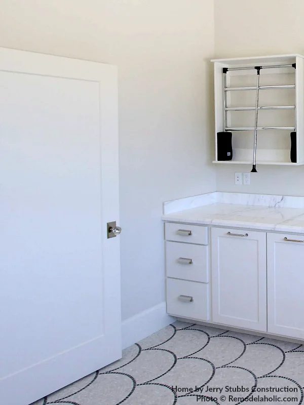 Two Tone White Paint In Laundry Room, Jerry Stubbs Construction And Tique And Company, 2018 Utah Valley Parade Of Homes Featured On Bekob
