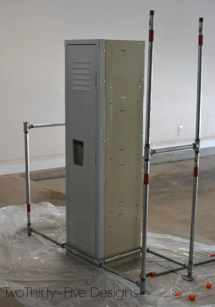 how to build a pipe frame for a mudroom locker system 07, Two Thirty Five Designs on Bekob