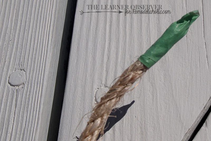 Using just rope and some 1x1 wood you can make a great towel or blanket rack in 15 minutes! Via The Learner Observer for Bekob.com
